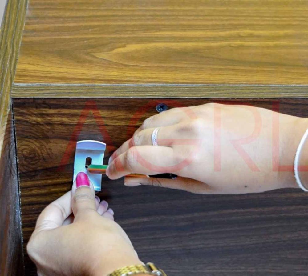 Intsalling Roller Blinds