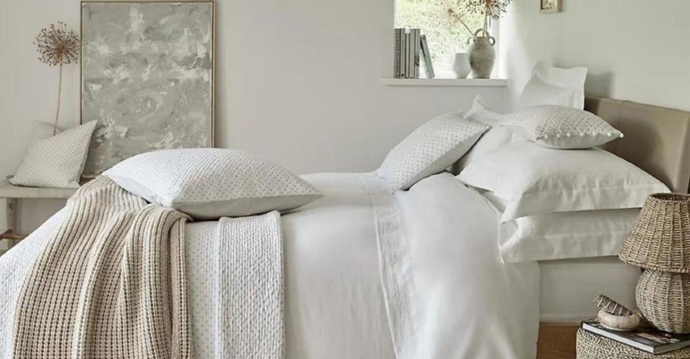 What Type of Bedding Do Luxury Hotels Use?